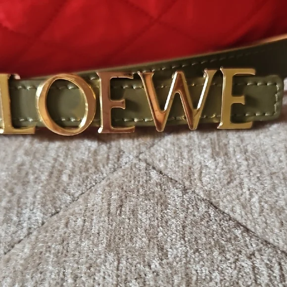 Loewe Mint Green Embossed Leather Cuff Belt with Tan Interior LOEWE - 3.5cm Anagram Reversible Leather Belt - Green Loewe main image 2
